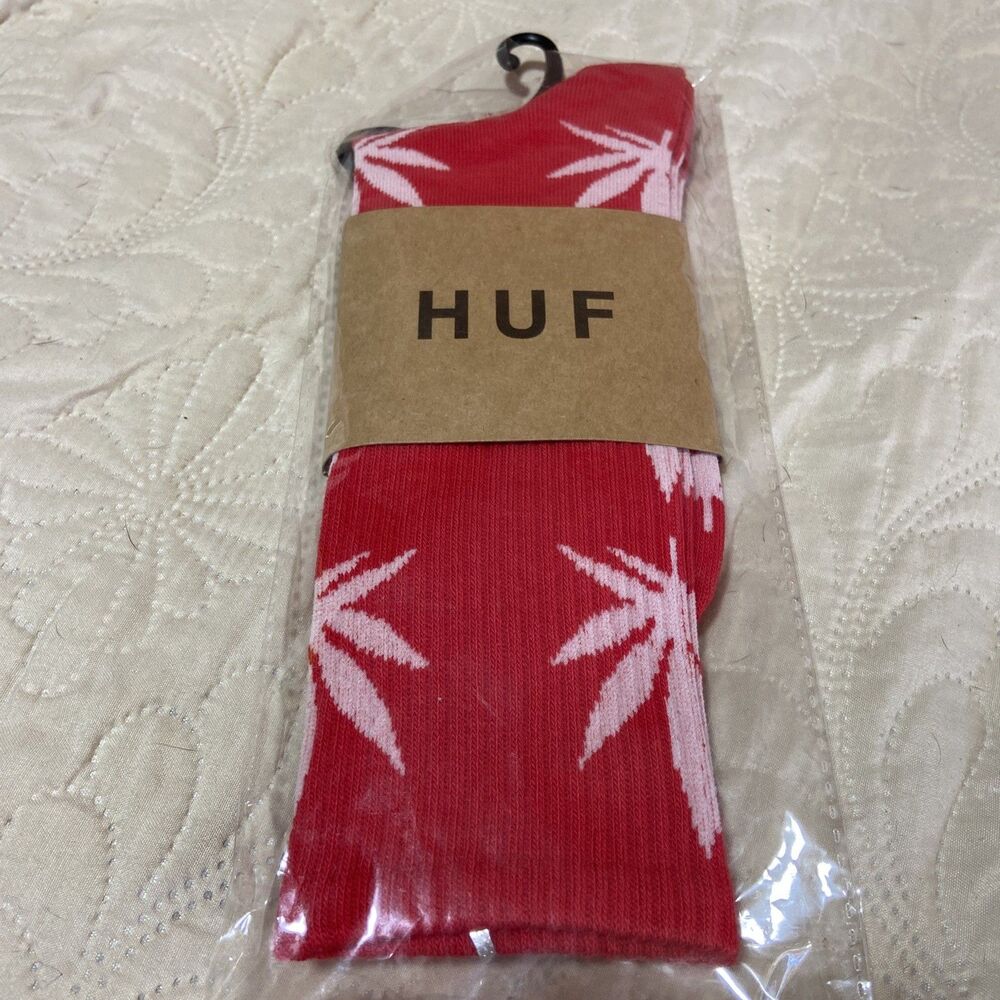 HUF Socks Plant Life Crew Socks Red With Light Pink Leaves Cannabis Unisex Weed